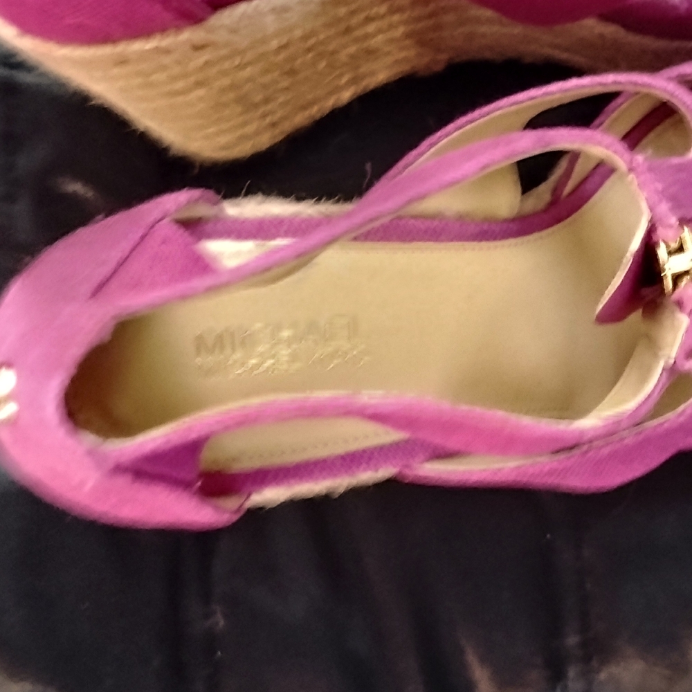 Pink Wedge Sandals - Picture 4 of 4